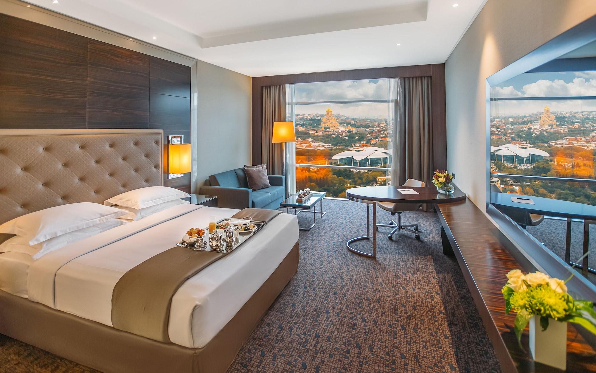 The Biltmore Tbilisi Hotel Exteriér fotografie Deluxe Room