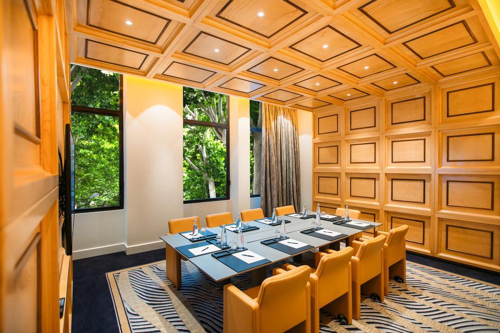 The Biltmore Tbilisi Hotel Exteriér fotografie Meeting room